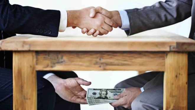 Antiliderazgo y corrupción política | Opinión