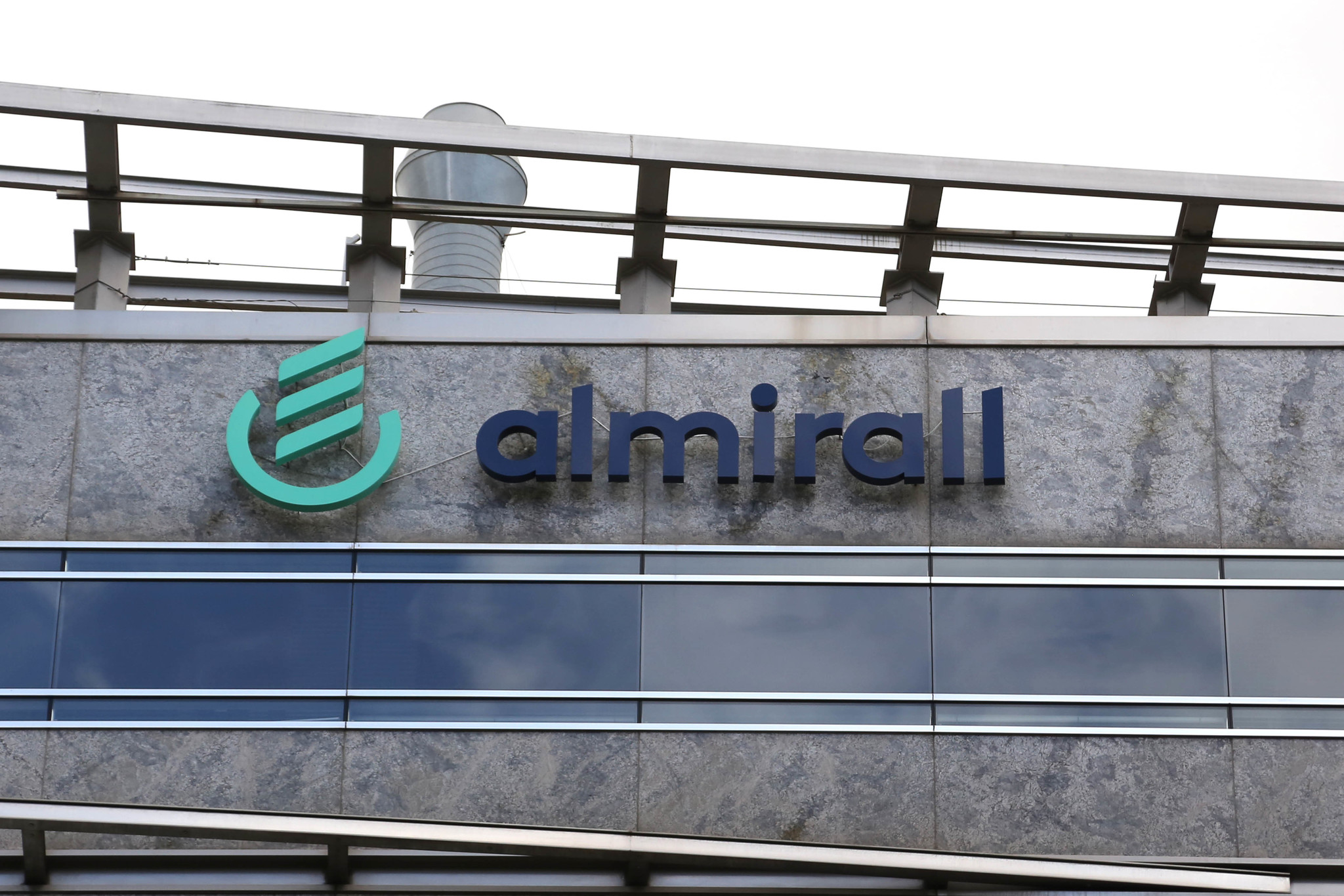 ¿Puede ser Almirall el tesoro escondido en el mercado continuo?