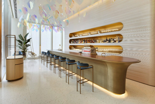 Louis Vuitton abre su primer Café, Le Café V, en Japón | Gastro