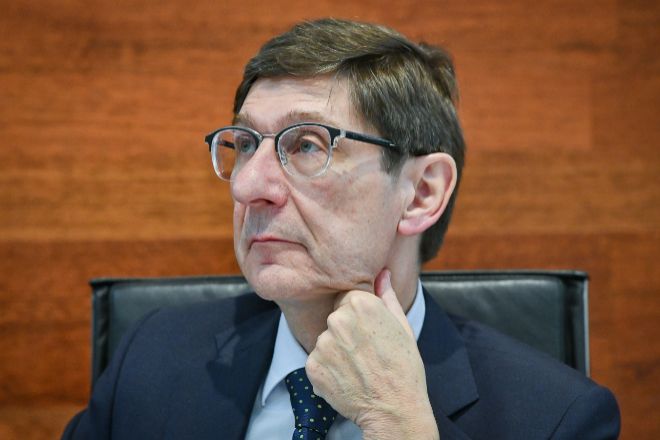 Bankia gana 142 millones, un 64% menos, tras dotar 310 millones por la ...