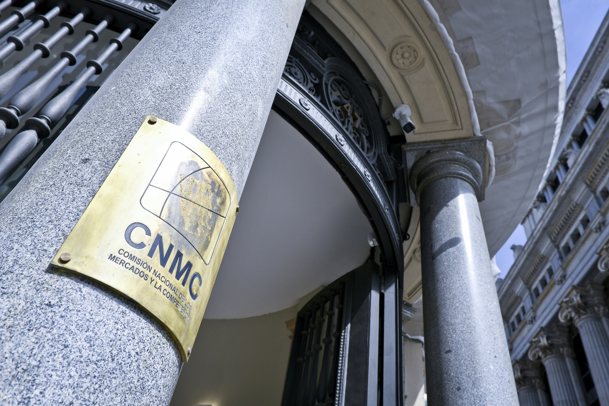 Competencia investiga a los seis grandes bancos por la guerra hipotecaria