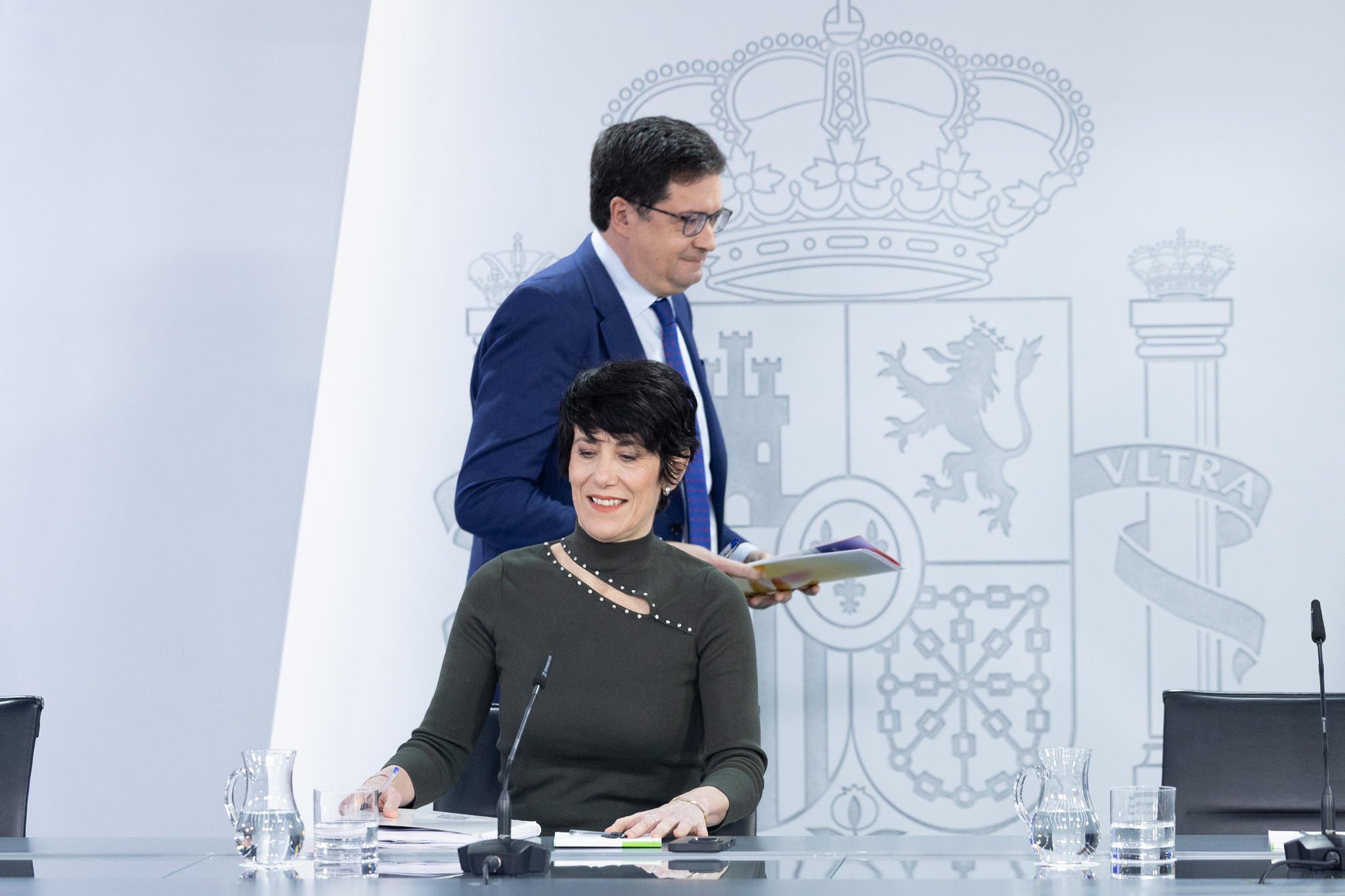 La portavoz del Gobierno y ministra de Seguridad Social, Elma Saiz, y el ministro de Funci&oacute;n P&uacute;blica, &Oacute;scar L&oacute;pez.