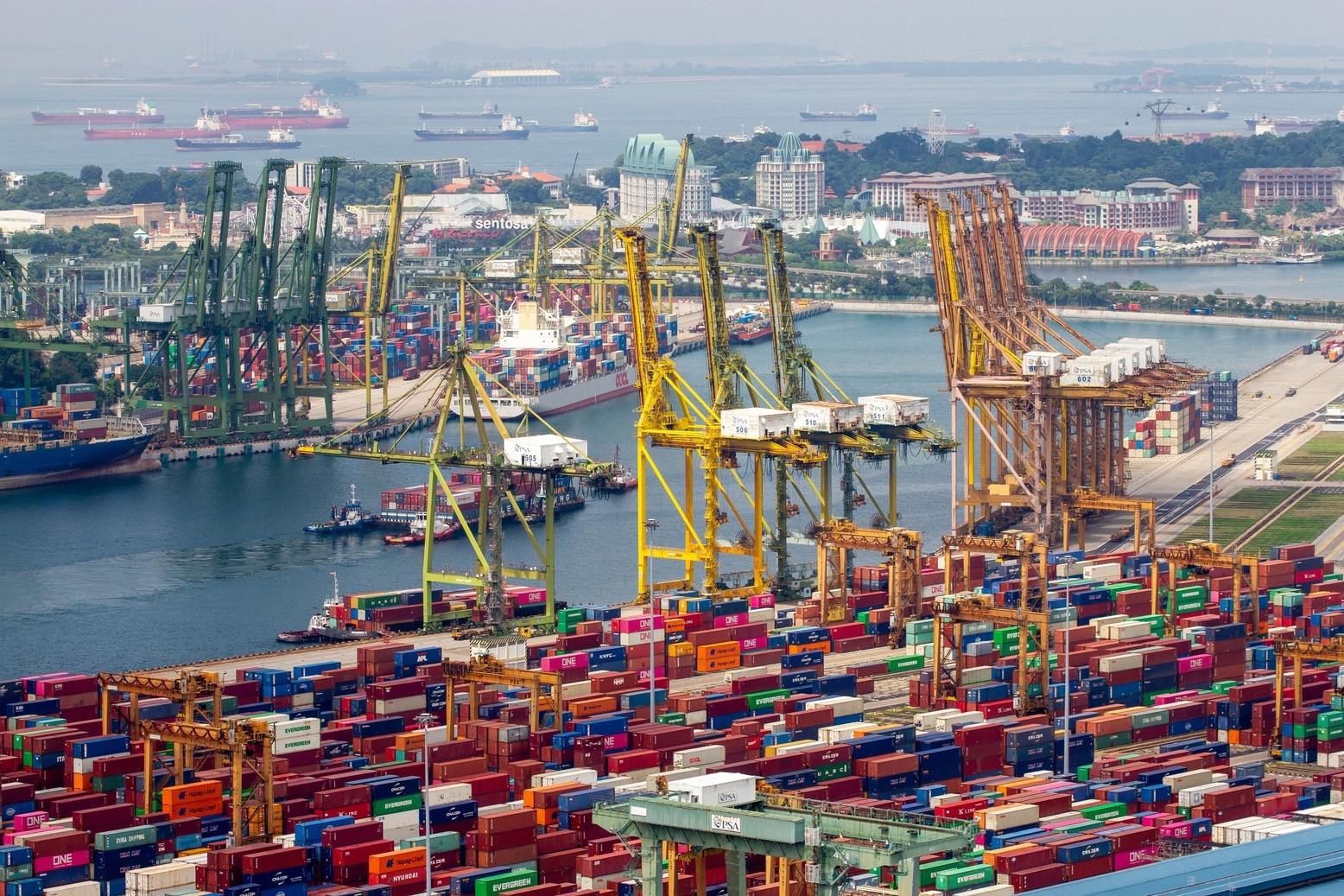 Boluda compra la flota de remolcadores de Grupo Seatrium en Singapur