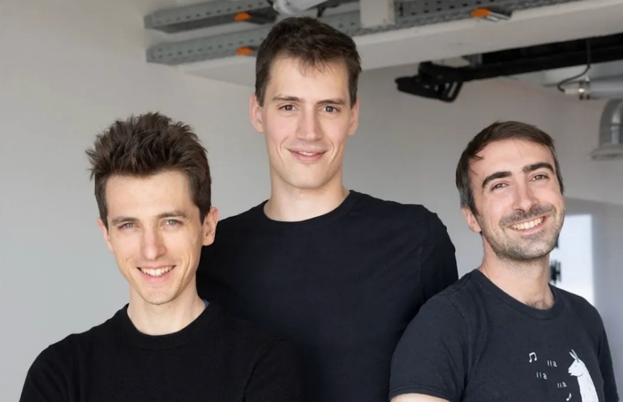 Guillaume Lample, Arthur Mensch y Timoth�e Lacroixe, fundadores de Mistral.