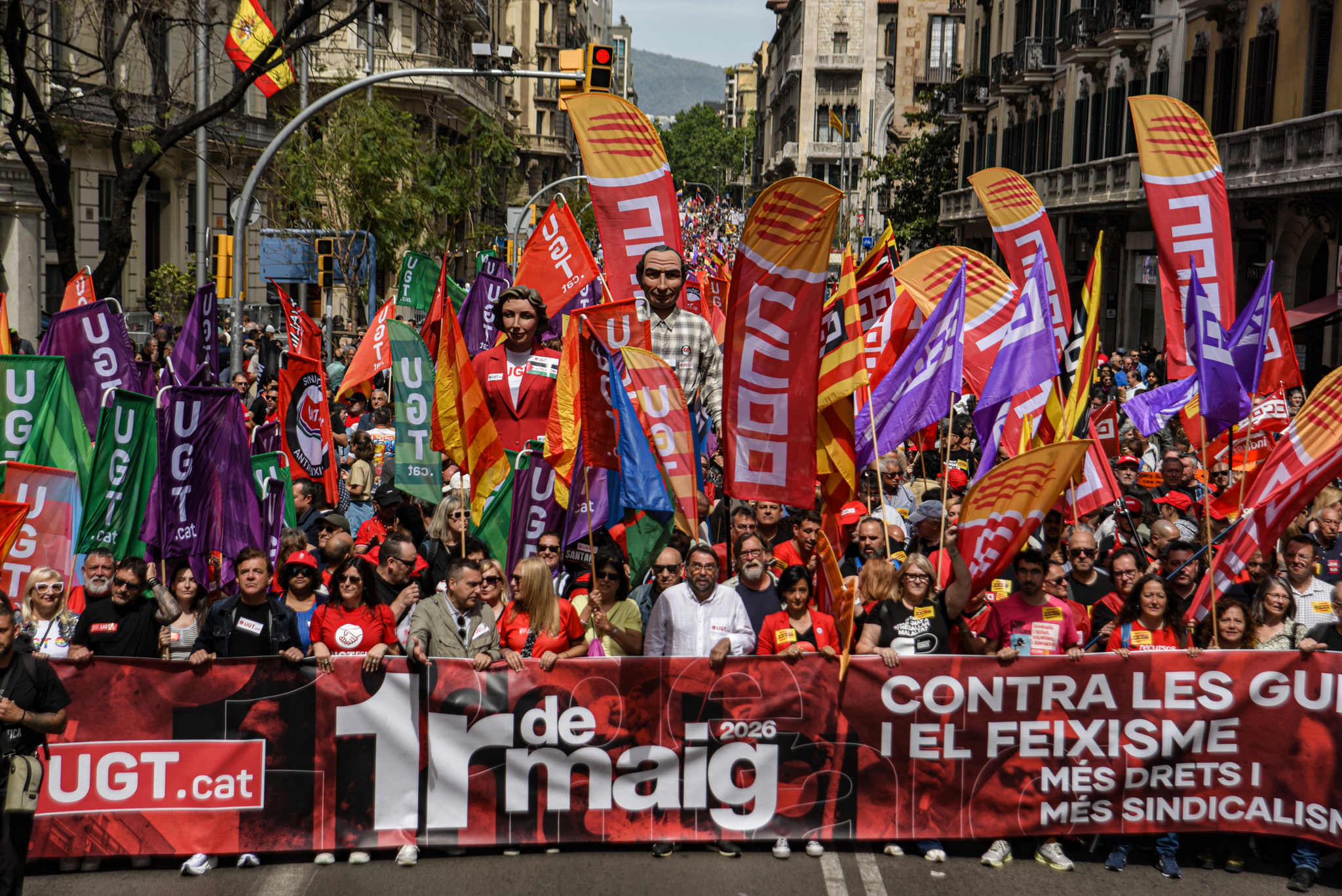 Miles de personas claman en Málaga por salarios dignos y vivienda asequible en un Primero de Mayo marcado por la campaña electoral andaluza — image 5