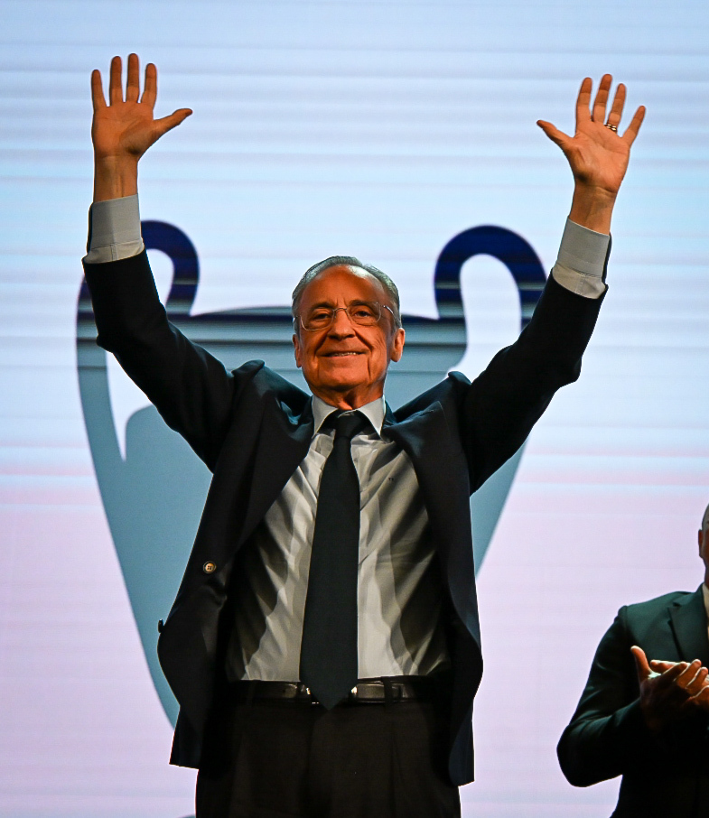 Florentino Pérez carga contra la candidatura de Riquelme: "Vienen a servirse del Real Madrid"