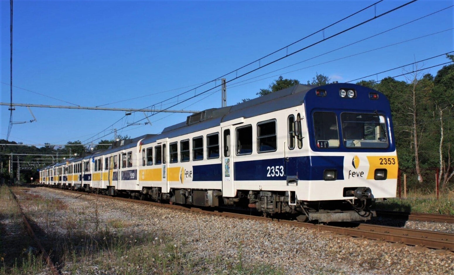 Golpe a Renfe y Puente por el fiasco de los trenes de CAF