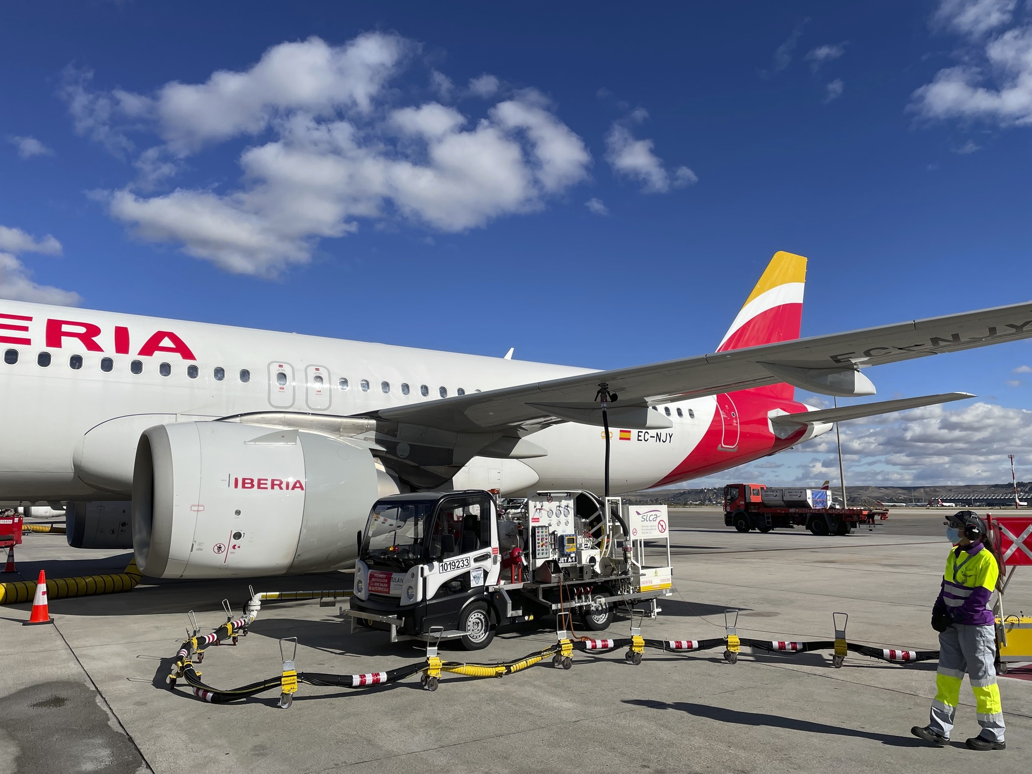 Las aerolíneas afrontan un fuel un 20% más caro pese al desbloqueo de Ormuz