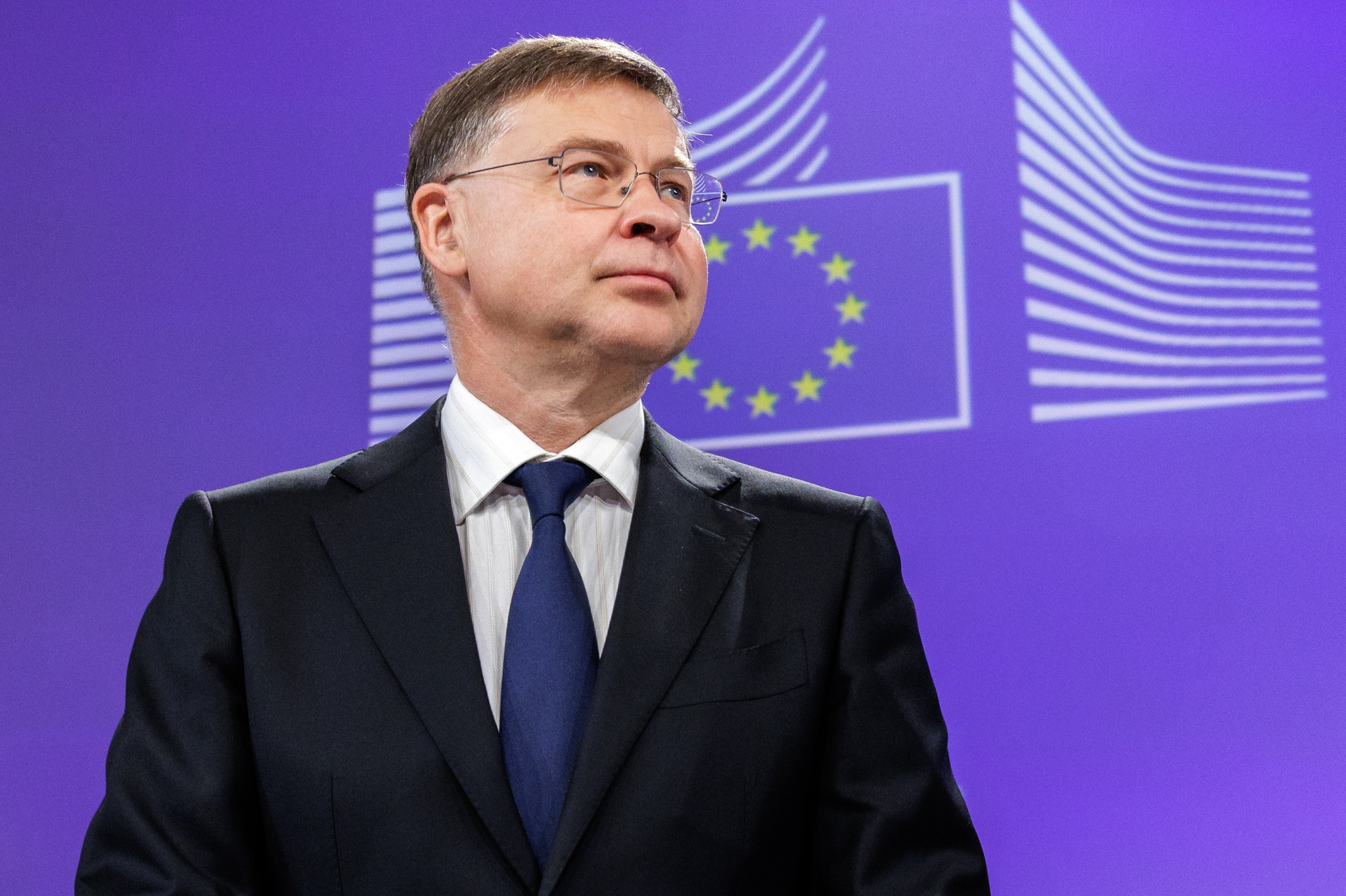 Bruselas plantea eliminar los impuestos por mover dinero en las multinacionales