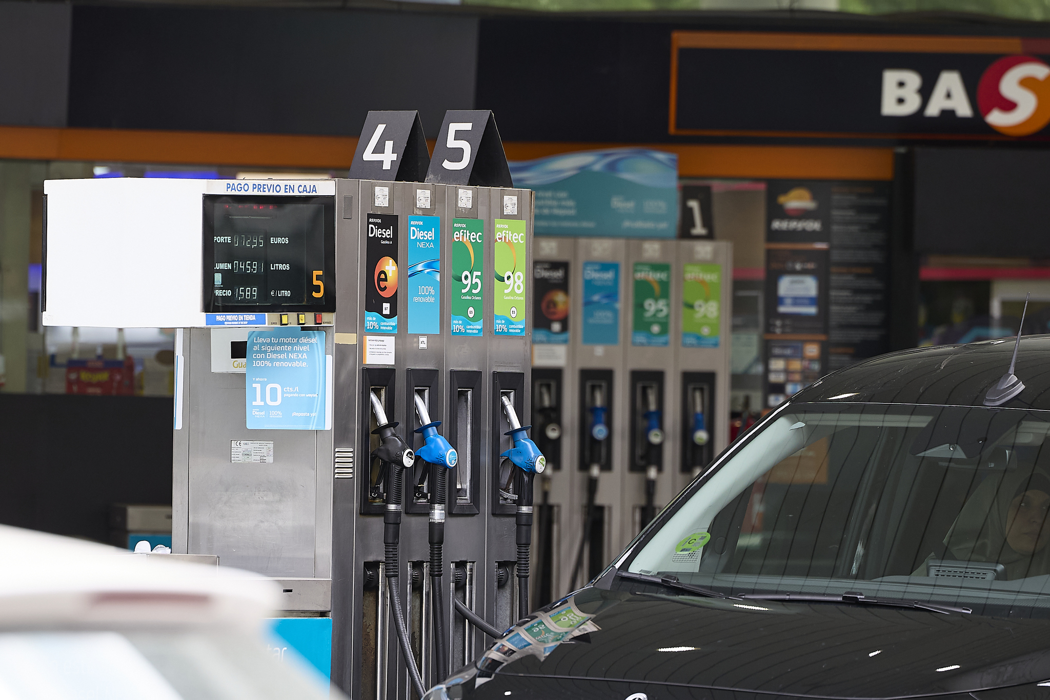 La AIE advierte de una crisis de suministro de gasolina y diésel