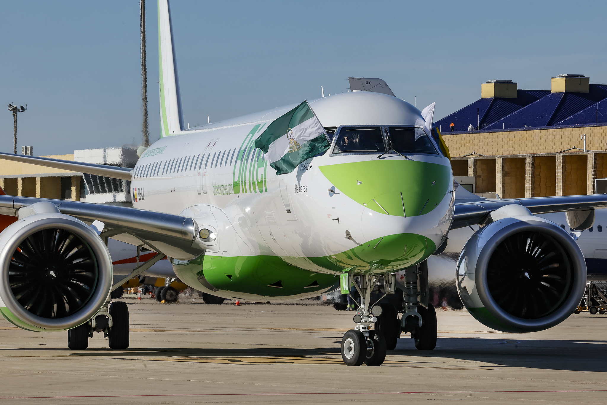 Avión de Binter en Sevilla.