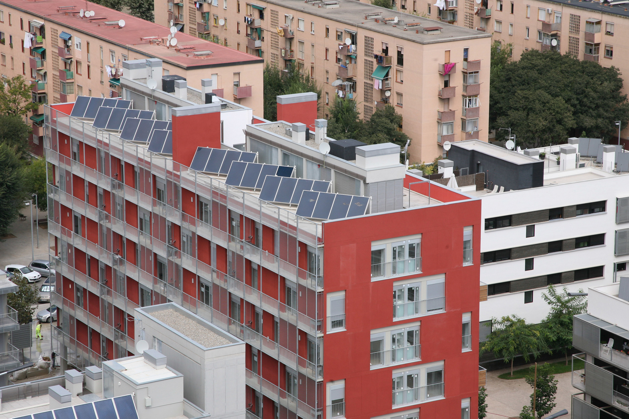 Placas fotovoltaicas situadas en el recinto ferial de Gran Via.