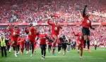 El propietario del Liverpool FC negocia la venta de una participación a un consorcio de la familia Mittal