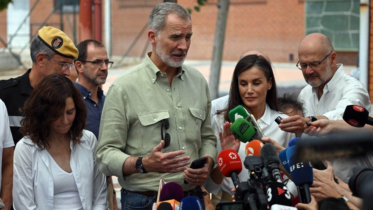 Los incendios de Madrid y Ávila confluyen en un mismo frente: hoy puede ser un día decisivo para contenerlos