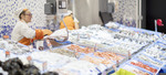 El bandejero come terreno al mostrador de pescado