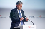 Fluidra gana un 7% menos y compra la francesa Hydrapro