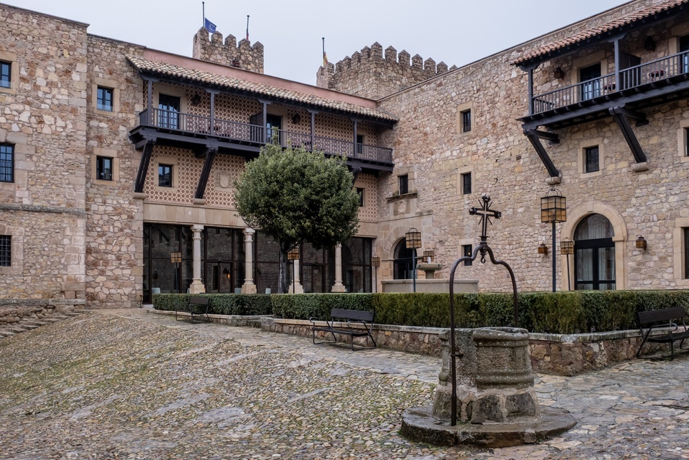 Dormir en una fortaleza de la Edad Media con todas las comodidades del siglo XXI