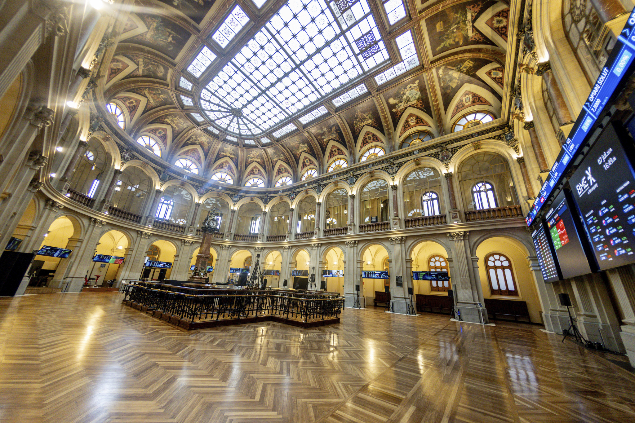 El Ibex duda de nuevo desde los 20.000 puntos