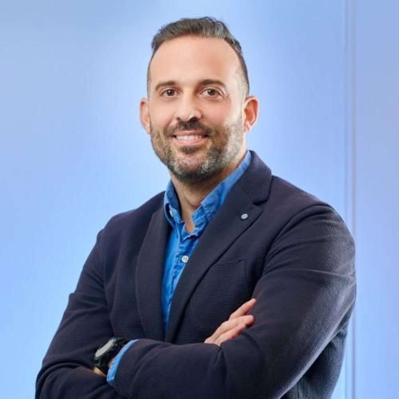 Óliver Serrano, profesor de Psicología de la Universidad Europea de Canarias asegura que: “la clave está en cómo el cerebro pondera la falta de control, la incertidumbre y las sensaciones corporales asociadas a la ansiedad”.