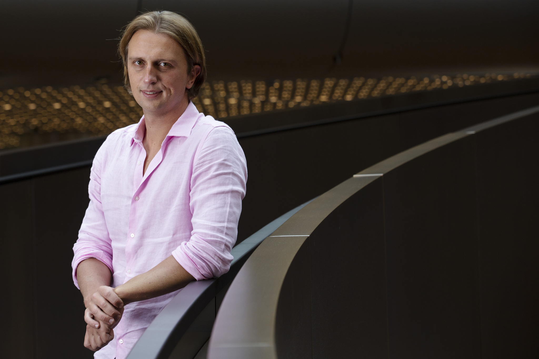 Revolut crea una red de salas vip en aeropuertos para atraer clientes prémium