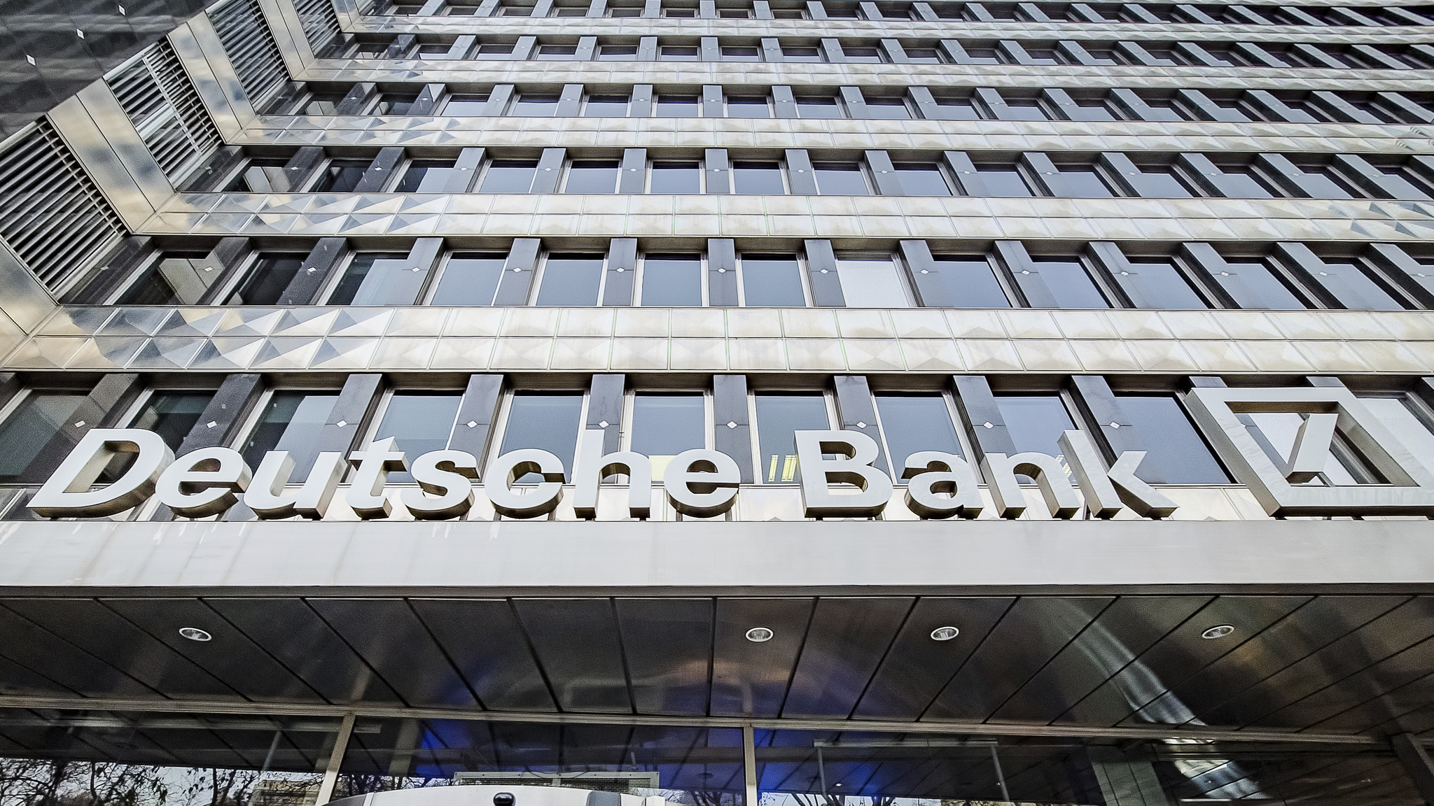 Un exbanquero de Deutsche, acusado de llevarse dinero