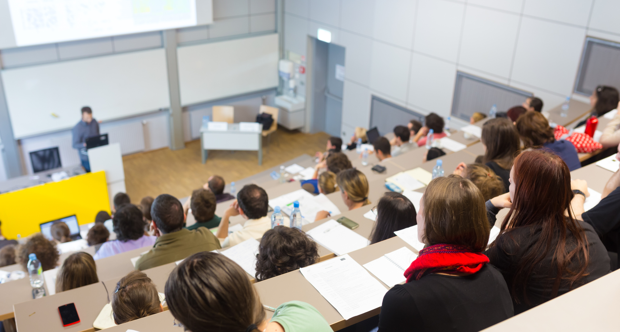 Los estudiantes internacionales en España aportan 8.300 millones a la economía