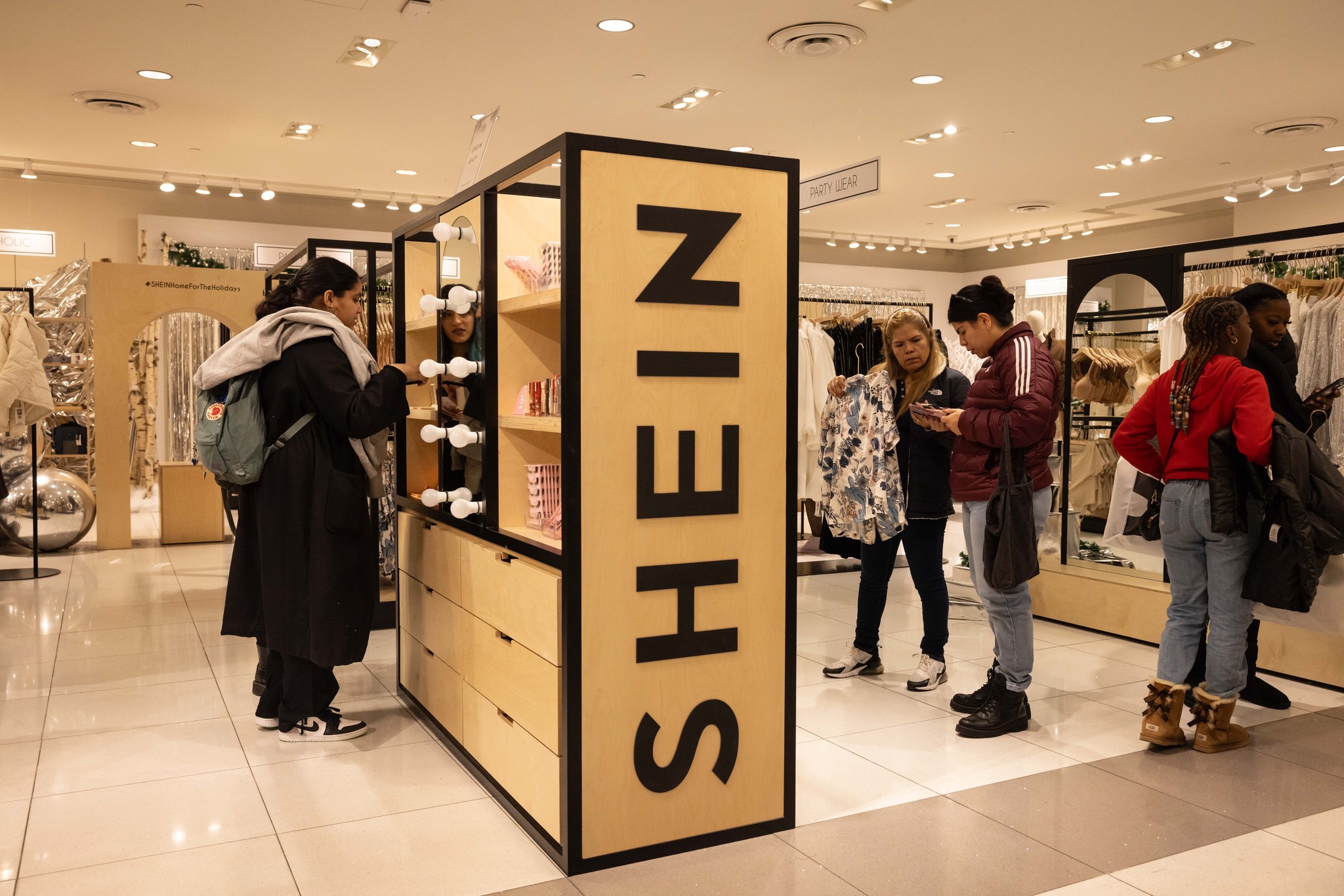Shein explora compras y alianzas para impulsar su crecimiento