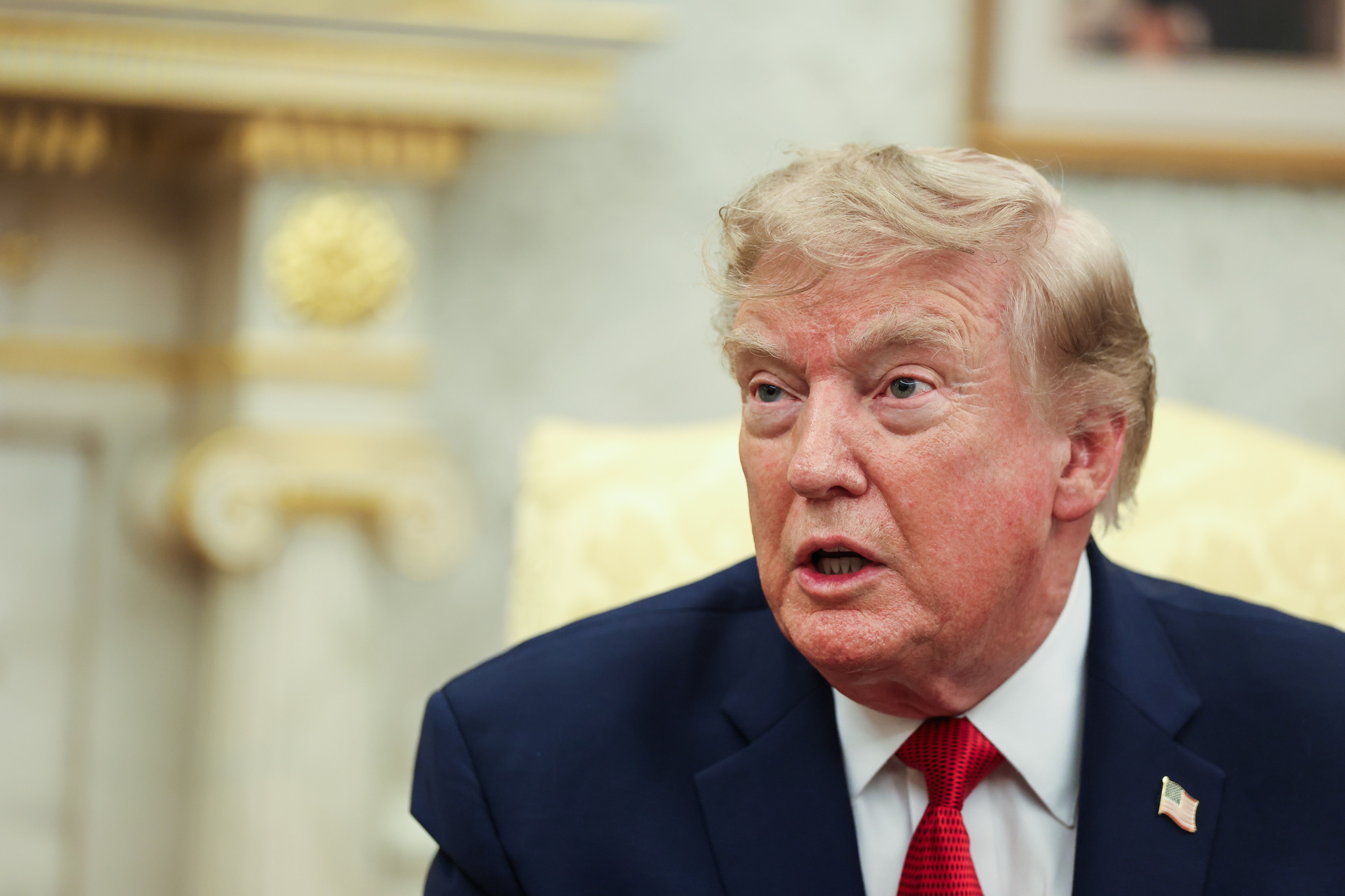 Trump dice que el Gobierno iraní está sumido en un "caos total"