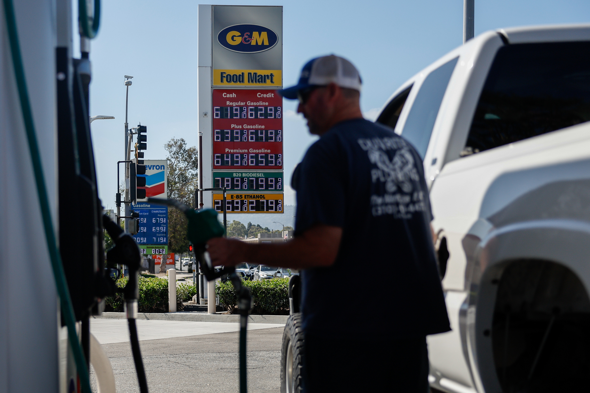 El G7 libera barriles de petróleo en medio de tensiones energéticas globales