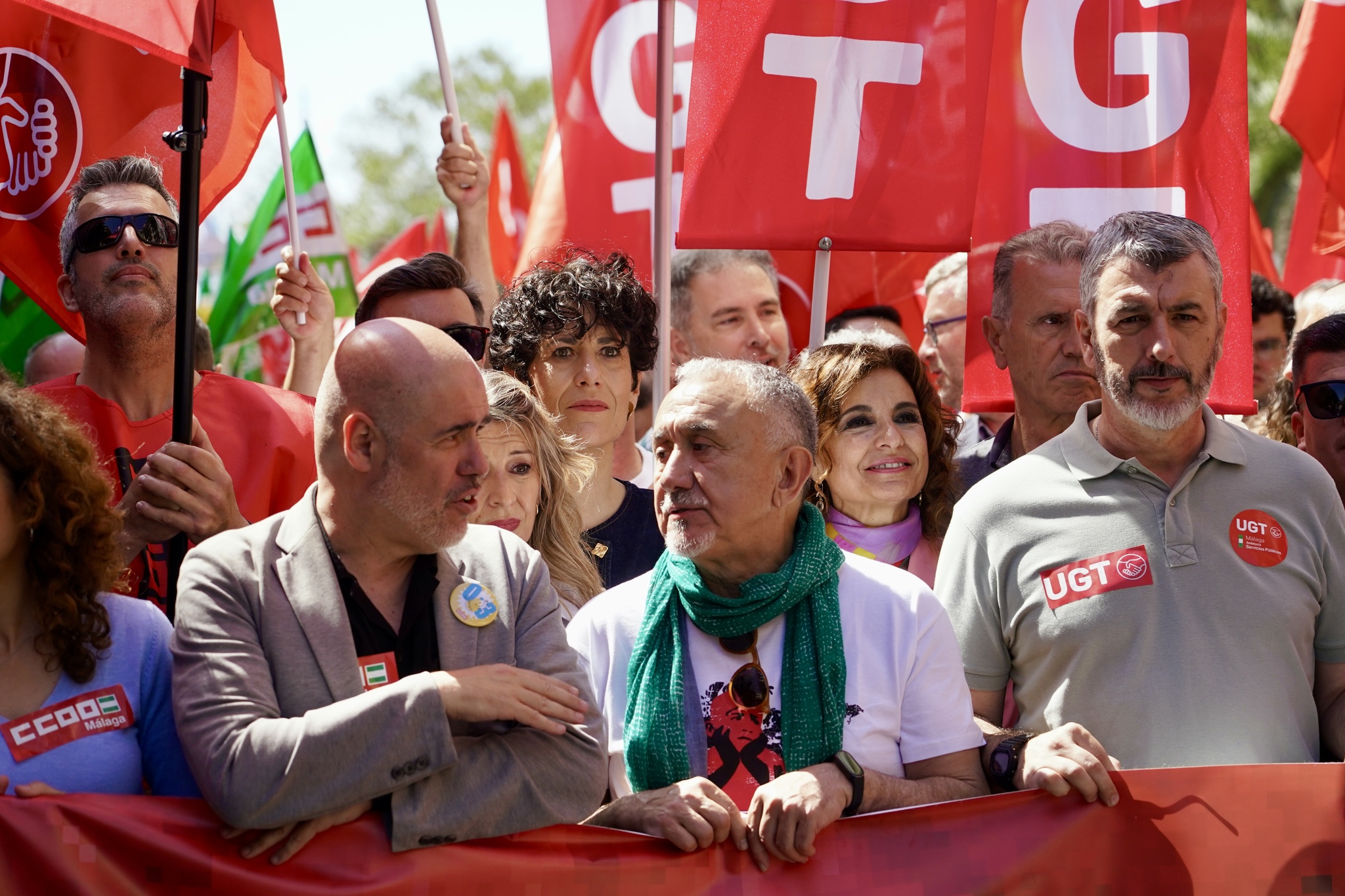 UGT y CCOO pactan convocar una huelga general por la crisis de la vivienda