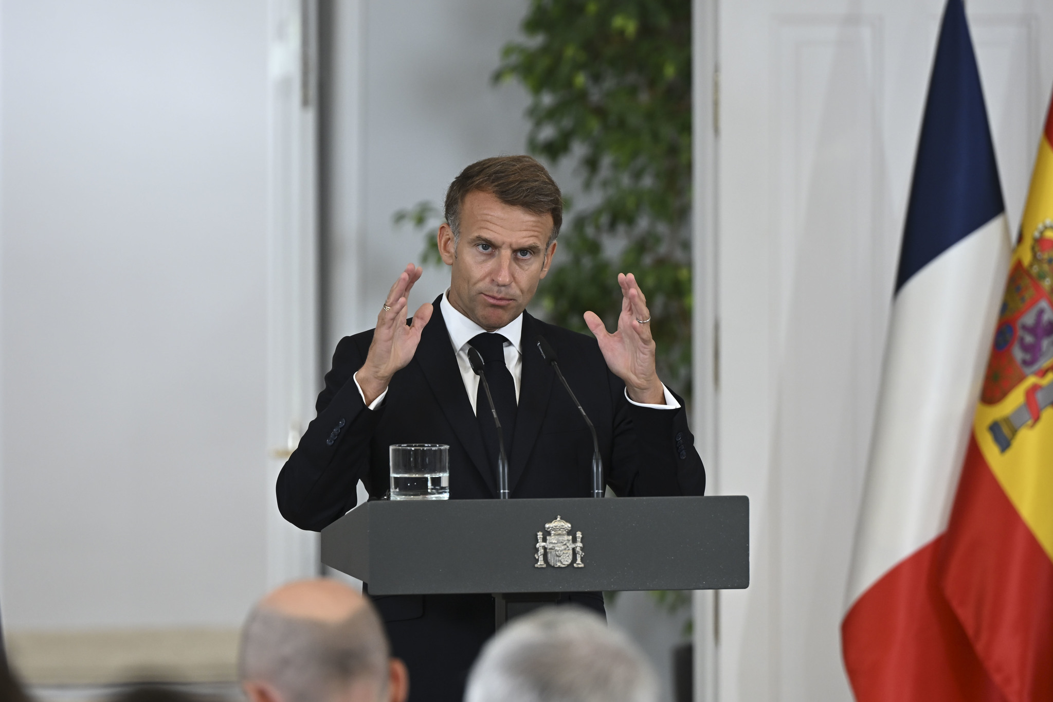 La crisis de deuda en Francia eleva el coste de financiación para empresas y bancos