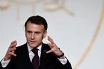 Macron prohíbe "ciertas reuniones" en Francia tras el estallido violento