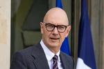 Francia debe “salir adelante por sus propios medios” sin incurrir en más gastos